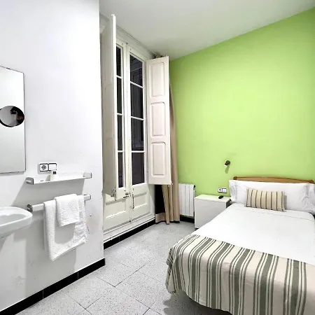 Peiro Guest house *